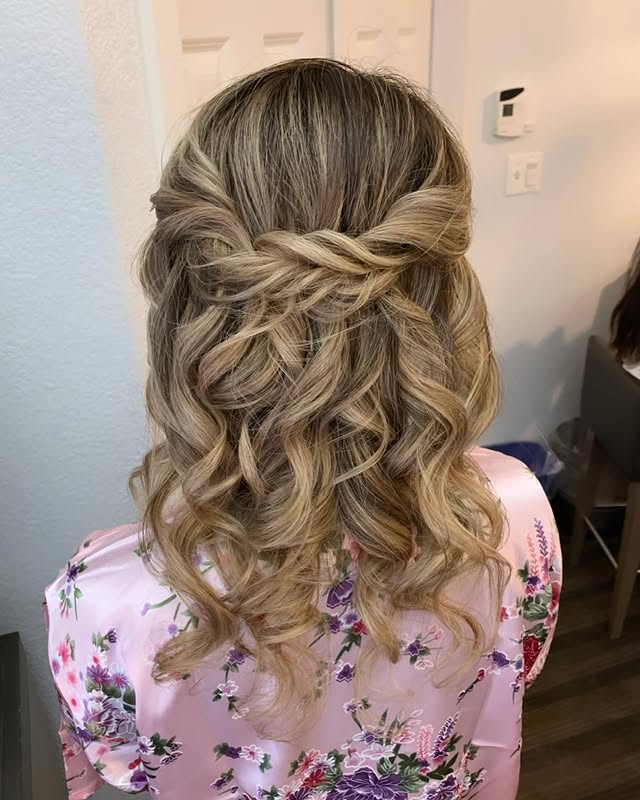 Twisted Half-Up Waves